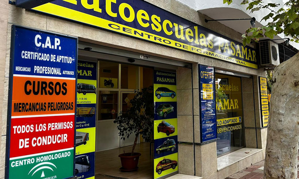 Sección 04 - Avda. de la Constitución, 7, Edif. El Parque, Local 7  29670 San Pedro Alcántara